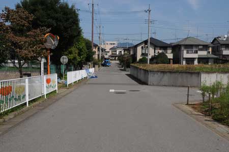 栄町3丁目 ほほえみ公園 東側の写真