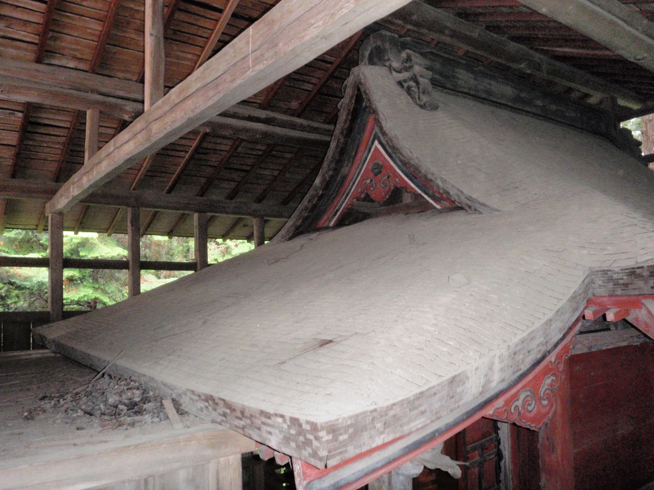 日吉神社屋根