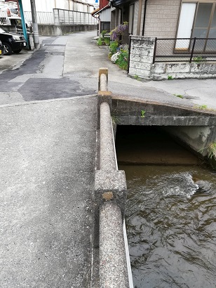 暗渠は木島用水に合流 暗渠は木島用水に合流