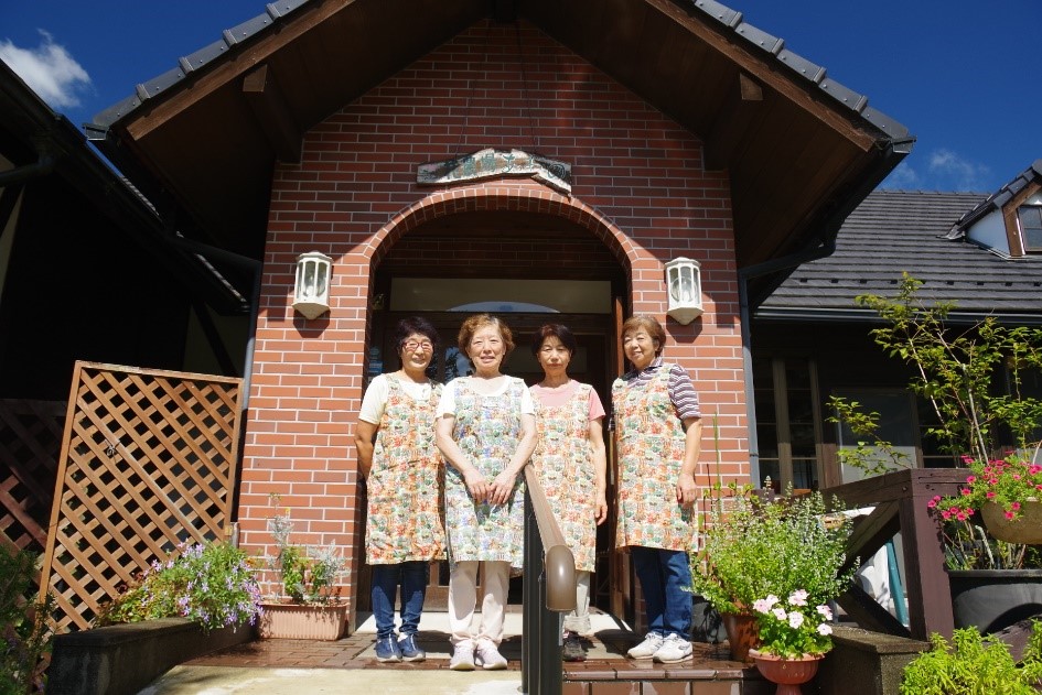花農場あわのの皆さん 花農場あわのの皆さん