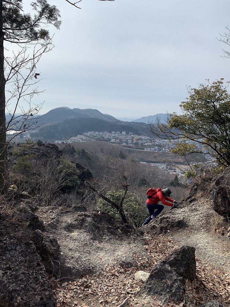 (9)登り切ると市内を見渡せる