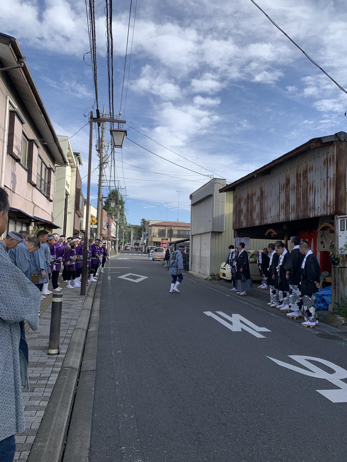 6 麻苧町会所前出発