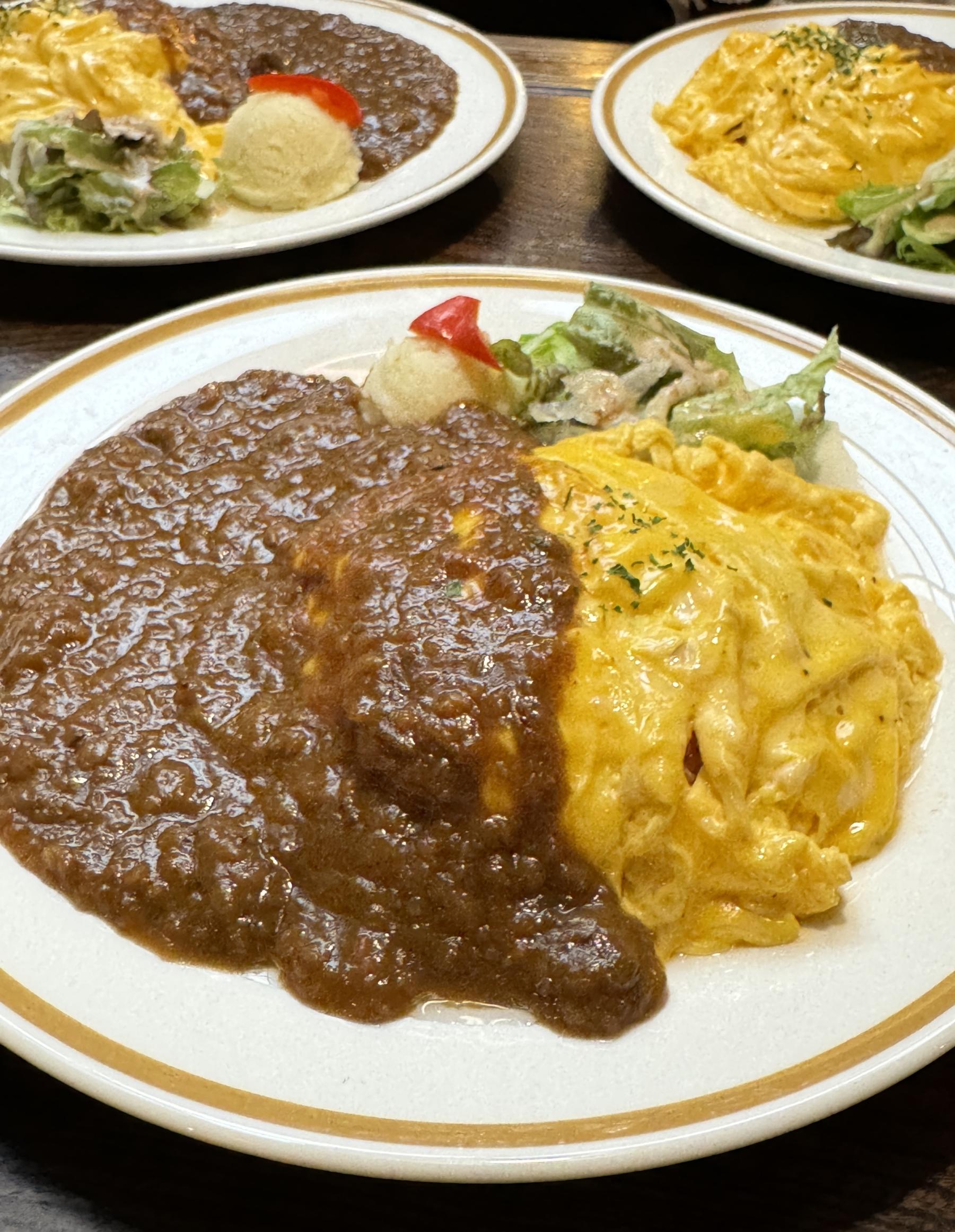 50、饗茶庵オムカレー