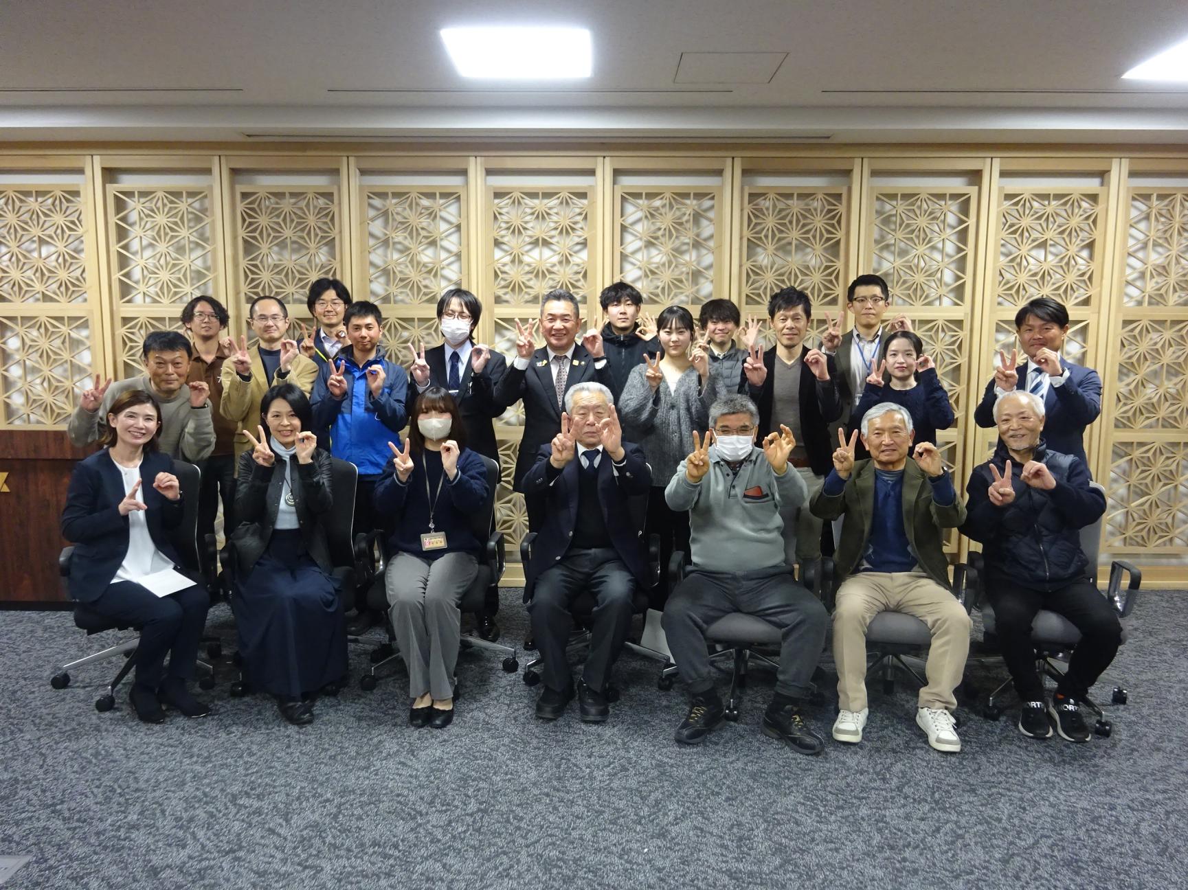 20周年祝い隊