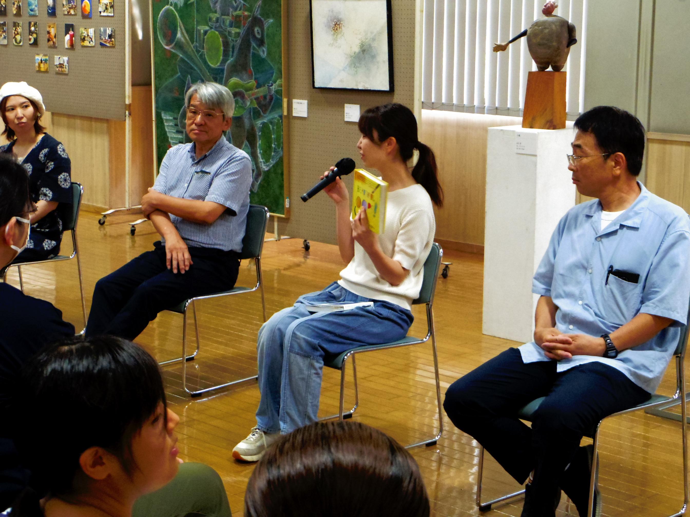 作品鑑賞会および作家によるトークセッション
