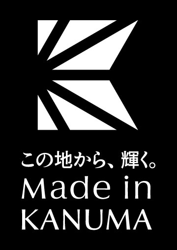 ロゴマーク縦ローマ字白.jpg